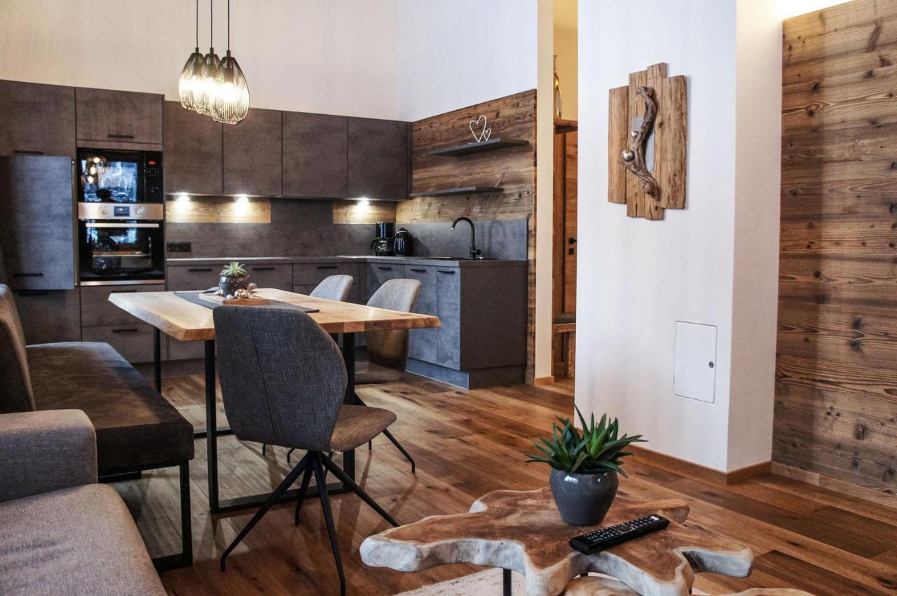 Zeitfrei Chalet Apartments Fieberbrunn Ngoại thất bức ảnh